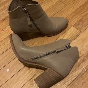 Mia boots